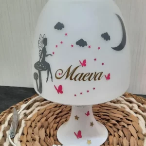 Lampe de chevet enfant, décor fée