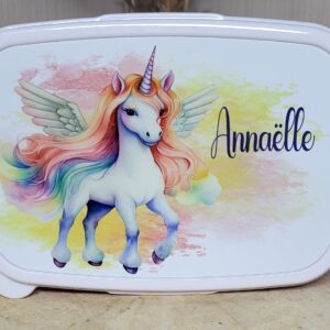 Boite à goûter " La licorne ailée aquarelle "